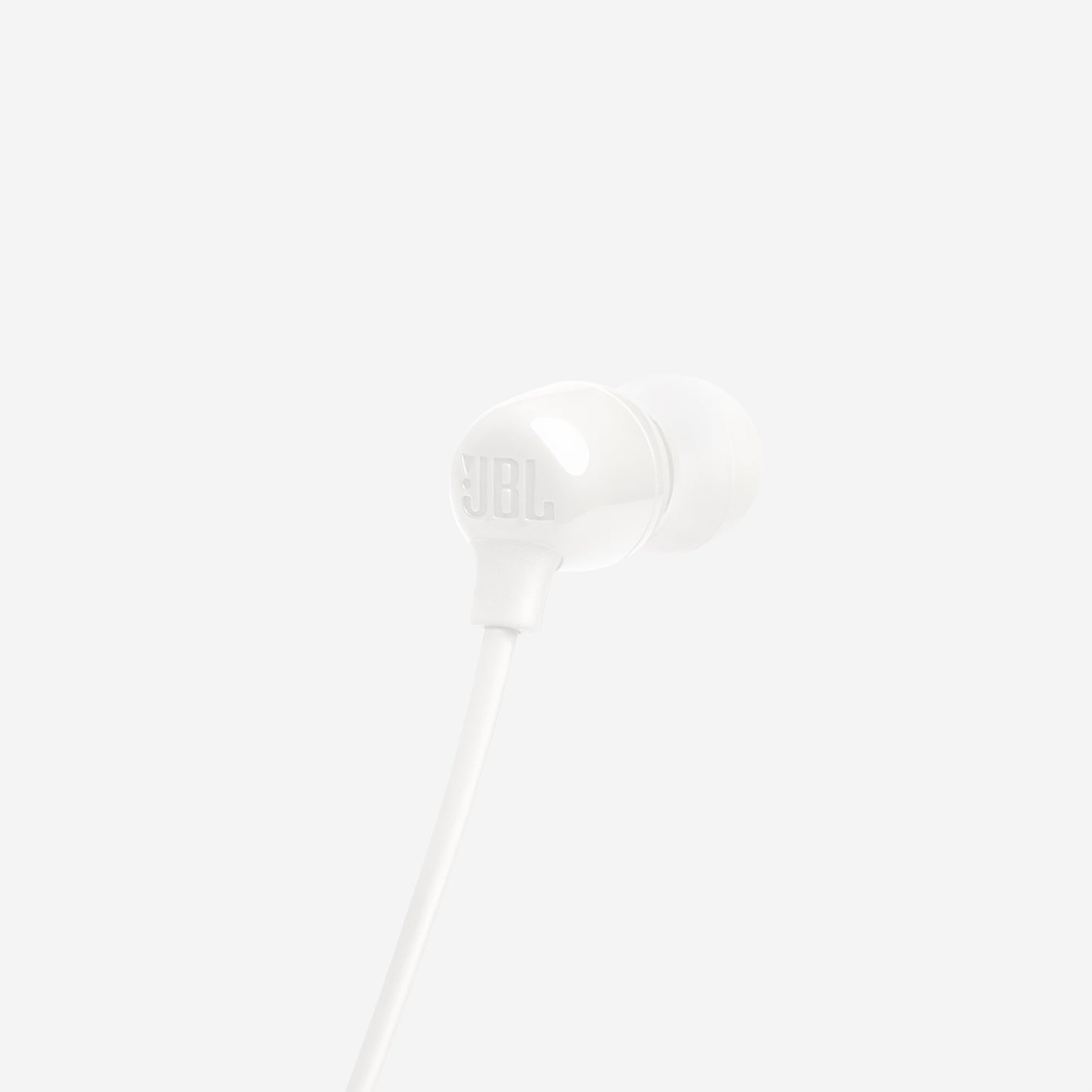 JBL Tune 135BT